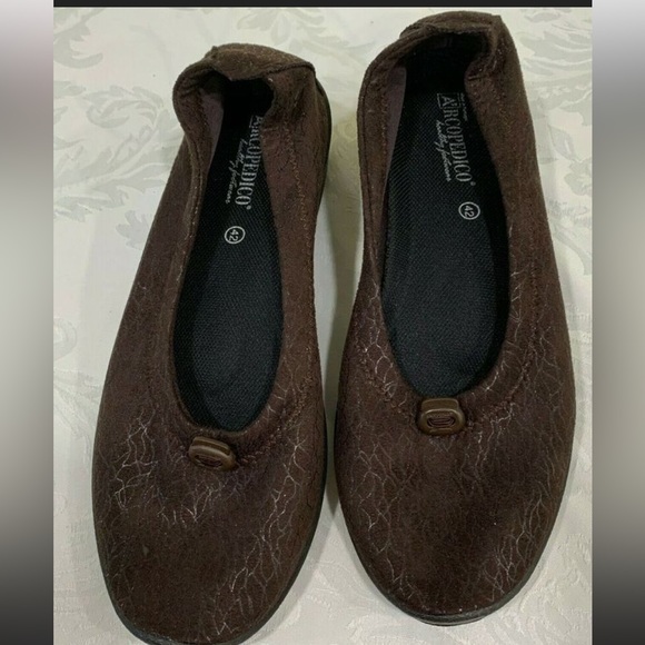 A’RCOPEDICO Healthy Footwear - Picture 2 of 11